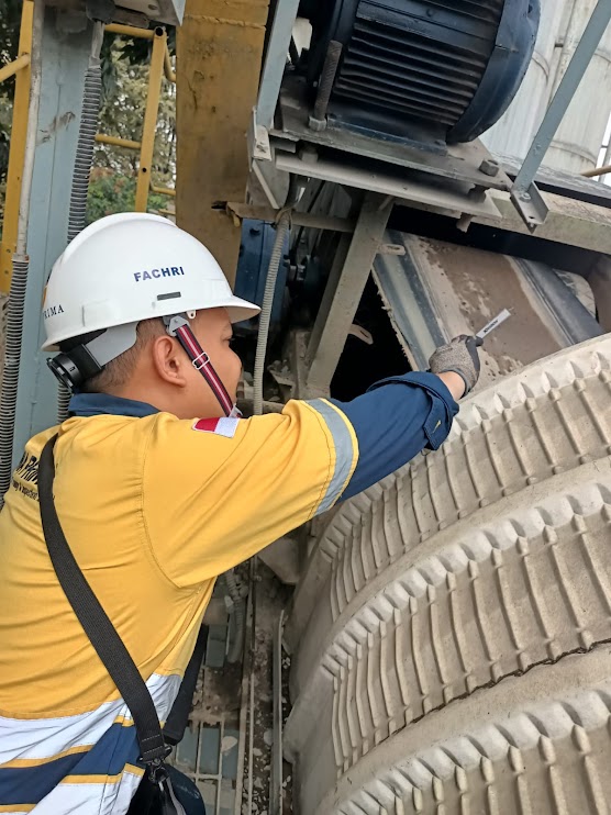 Riksa Uji Pesawat Angkat dan Angkut Conveyor