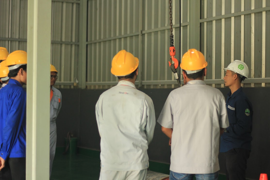Training Operator Overhead Crane